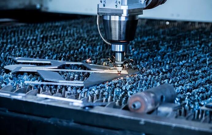 7萬到9萬小型激光切割機好不好？哪里能買？